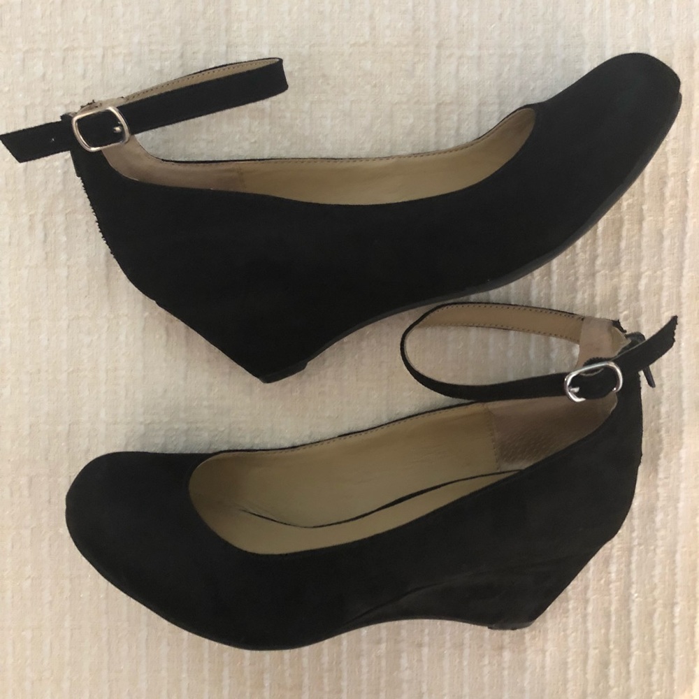 Black suede wedge heels with zipper sz 7